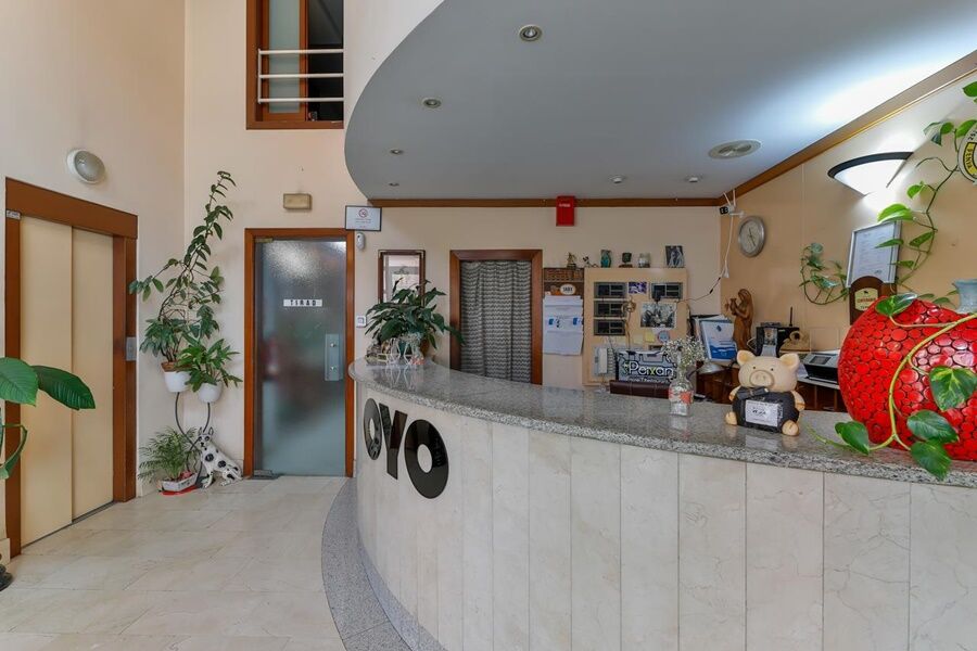 Oyo Hotel Can Peixan Alcarraz Екстер'єр фото